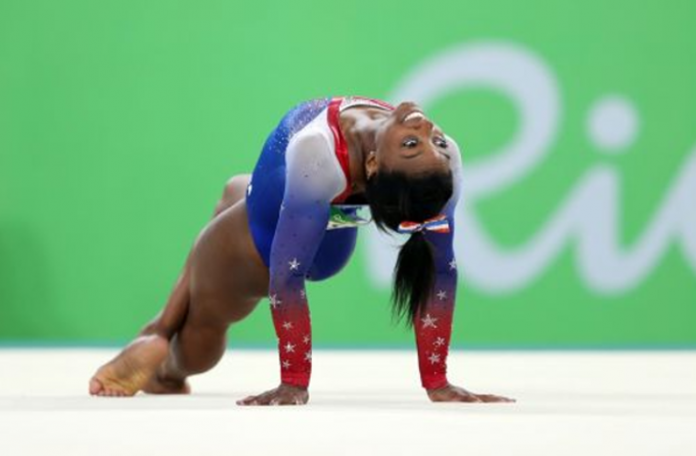 Simone Biles Favored to Win GK U.S. Classic